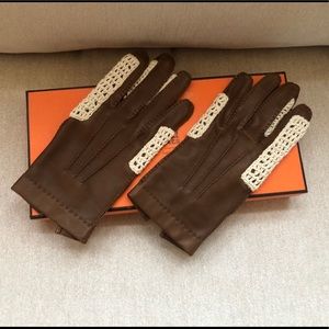 Hermès new in box SM Women’s glove